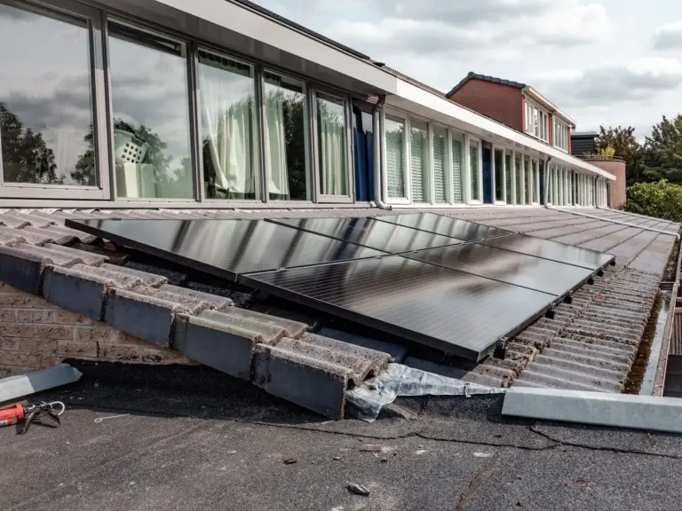 zonnepanelen onderhouden zo blijft rendement optimaal