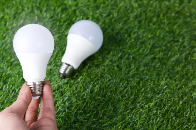 zo bespaar je energie met slimme apparaten in huis